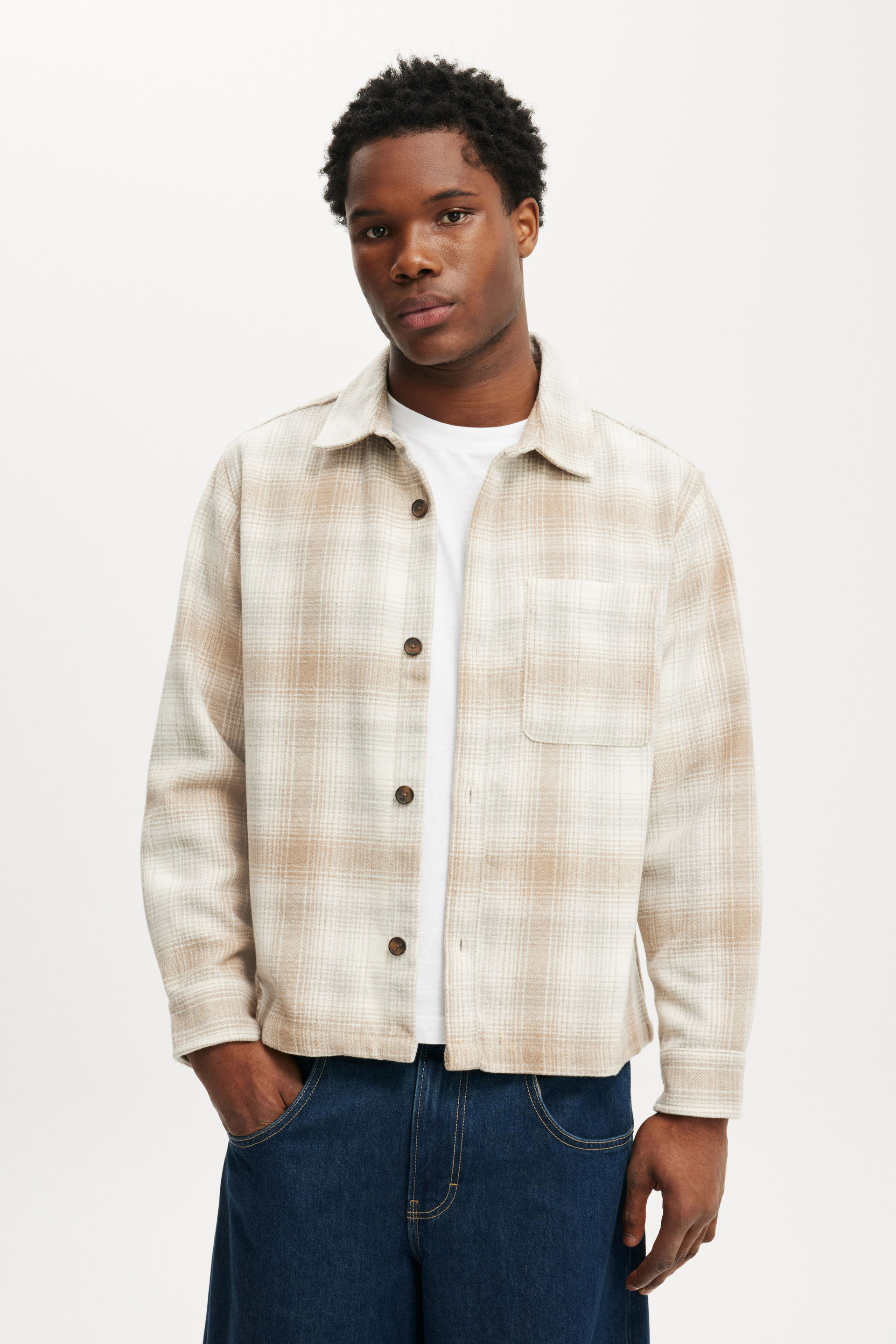 Cotton On Men – Boxy Overshirt – Stone shadow check Cotton On Men – Boxy Overshirt – Stone shadow check