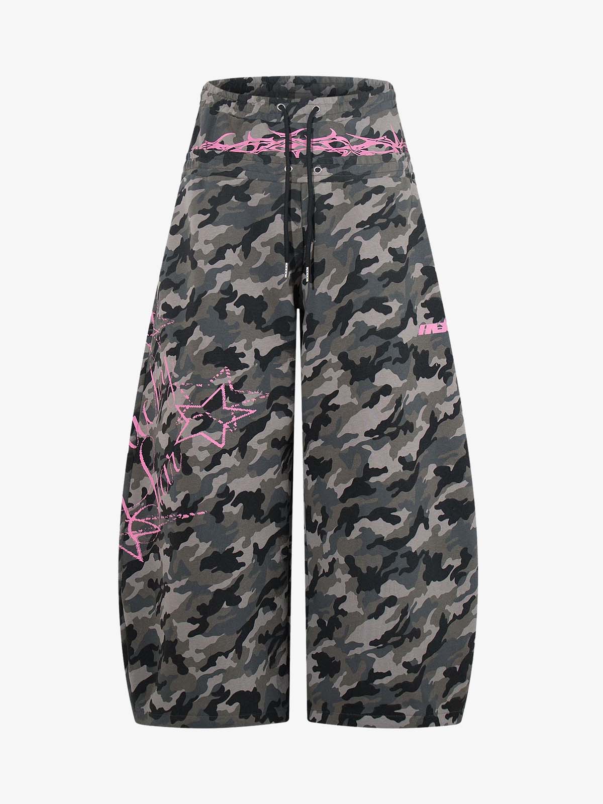 YK Camo Pink Print Barrel Sweatpants YK Camo Pink Print Barrel Sweatpants