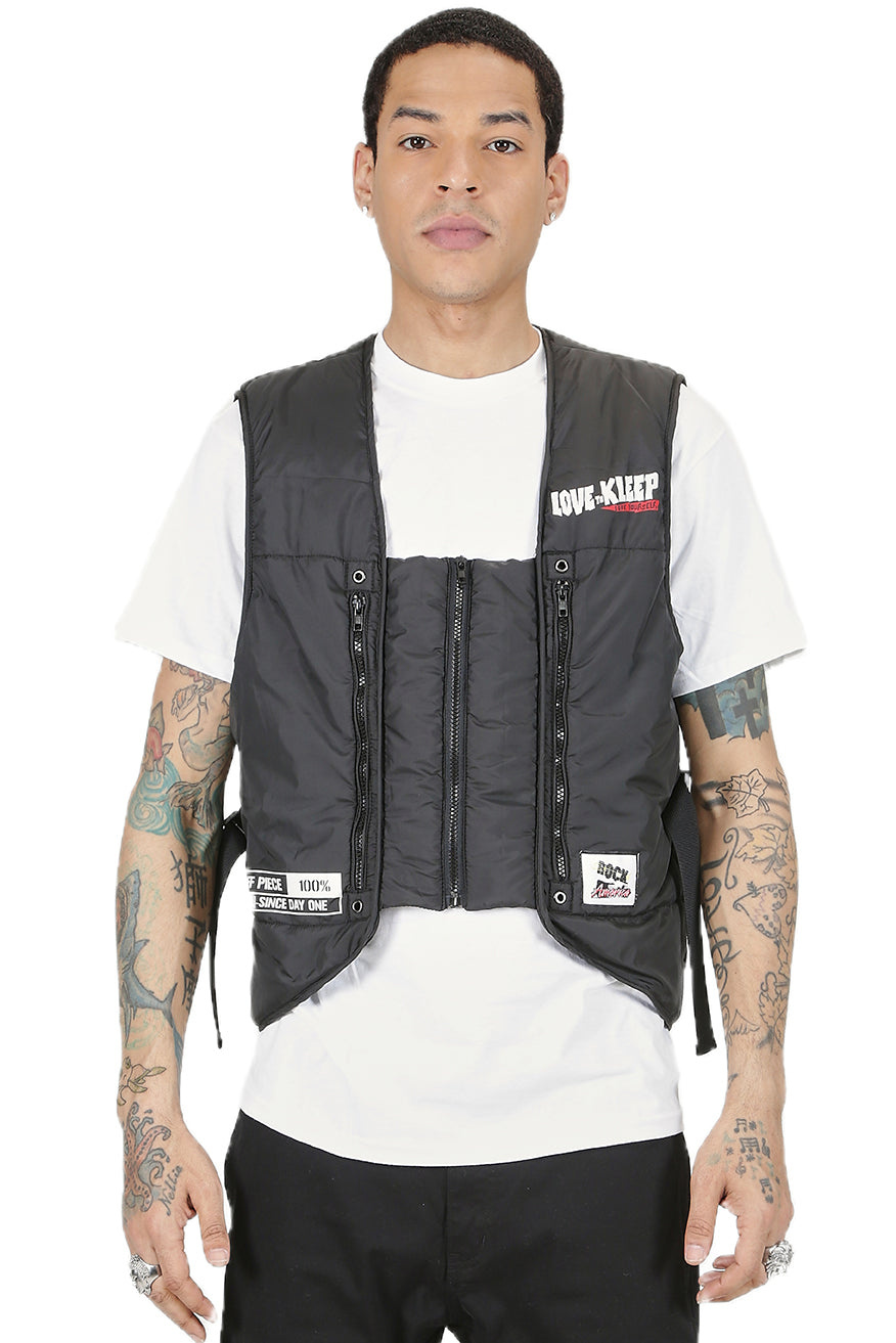 MILLER Men’s premium cire padded vest with functional tape and multi pocket MILLER Men’s premium cire padded vest with functional tape and multi pocket