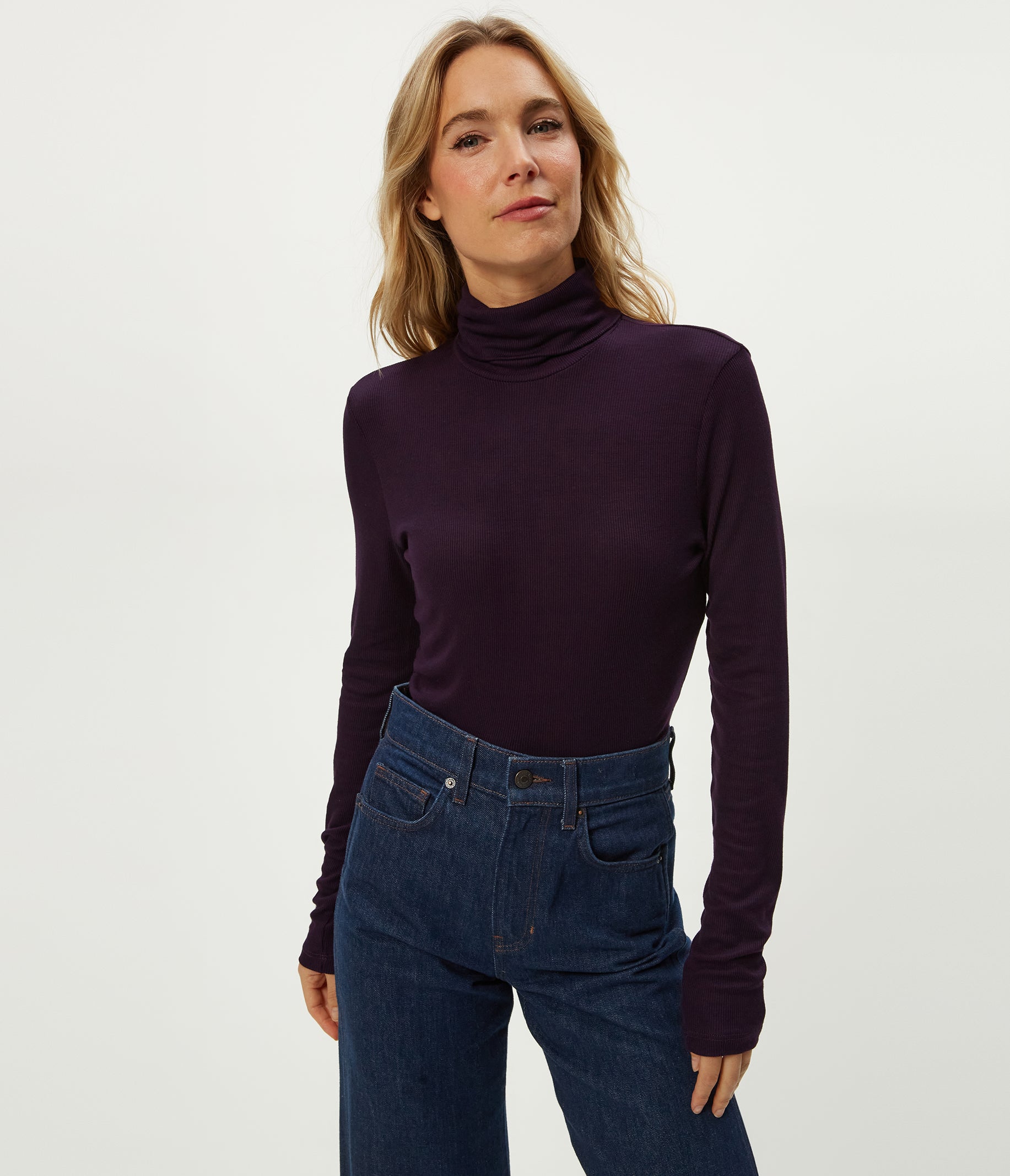 Tara Crop Turtleneck