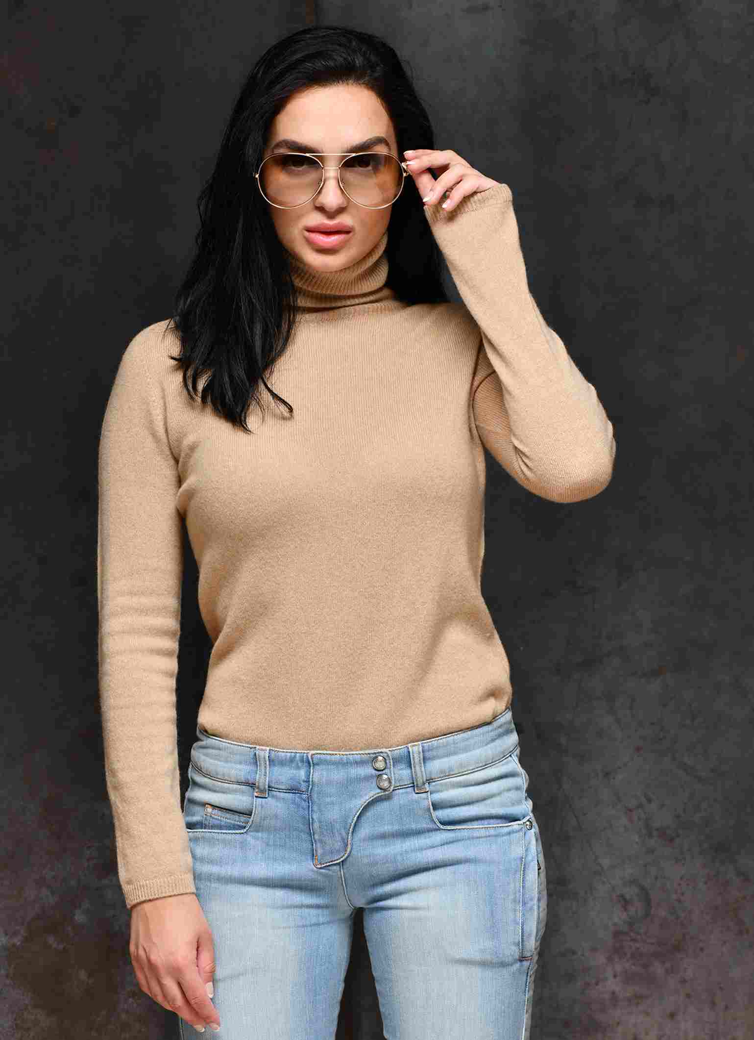 Courmayeur pure Italian cashmere turtleneck – Camel