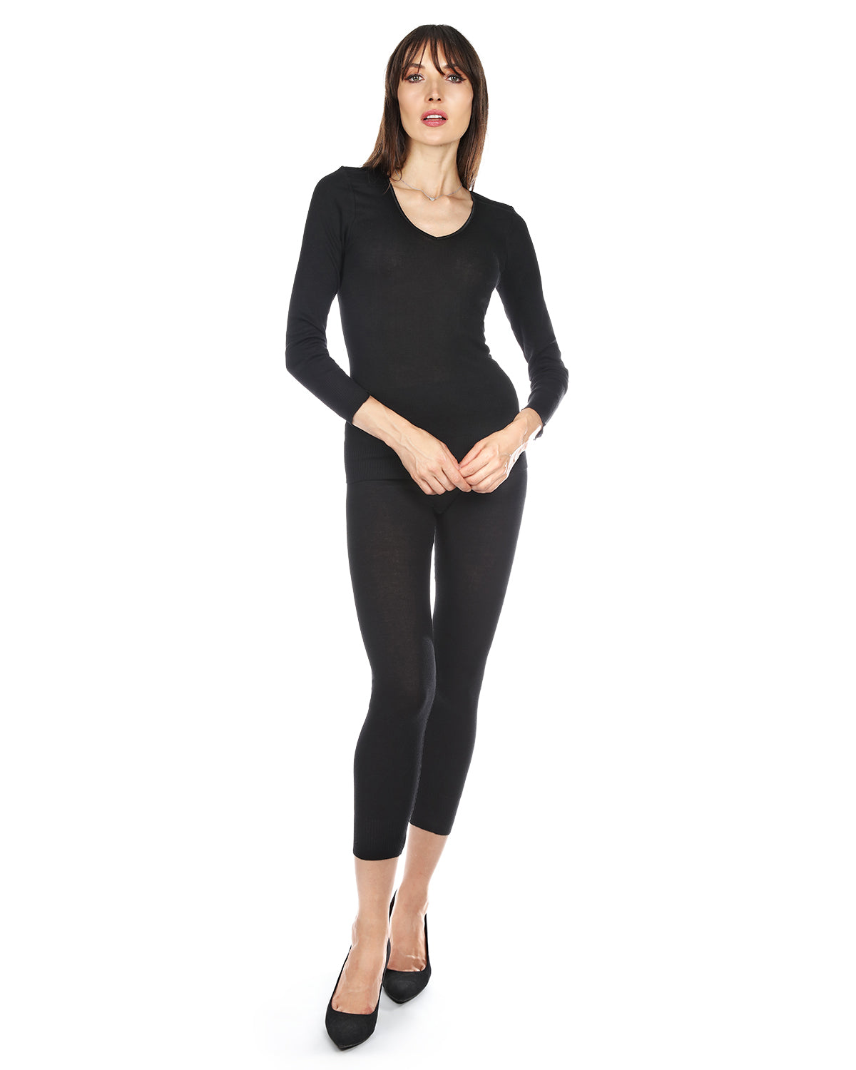 Poly Viscose Flat Knit Long Sleeve V Neck Top – Large Black Poly Viscose Flat Knit Long Sleeve V Neck Top – Large Black