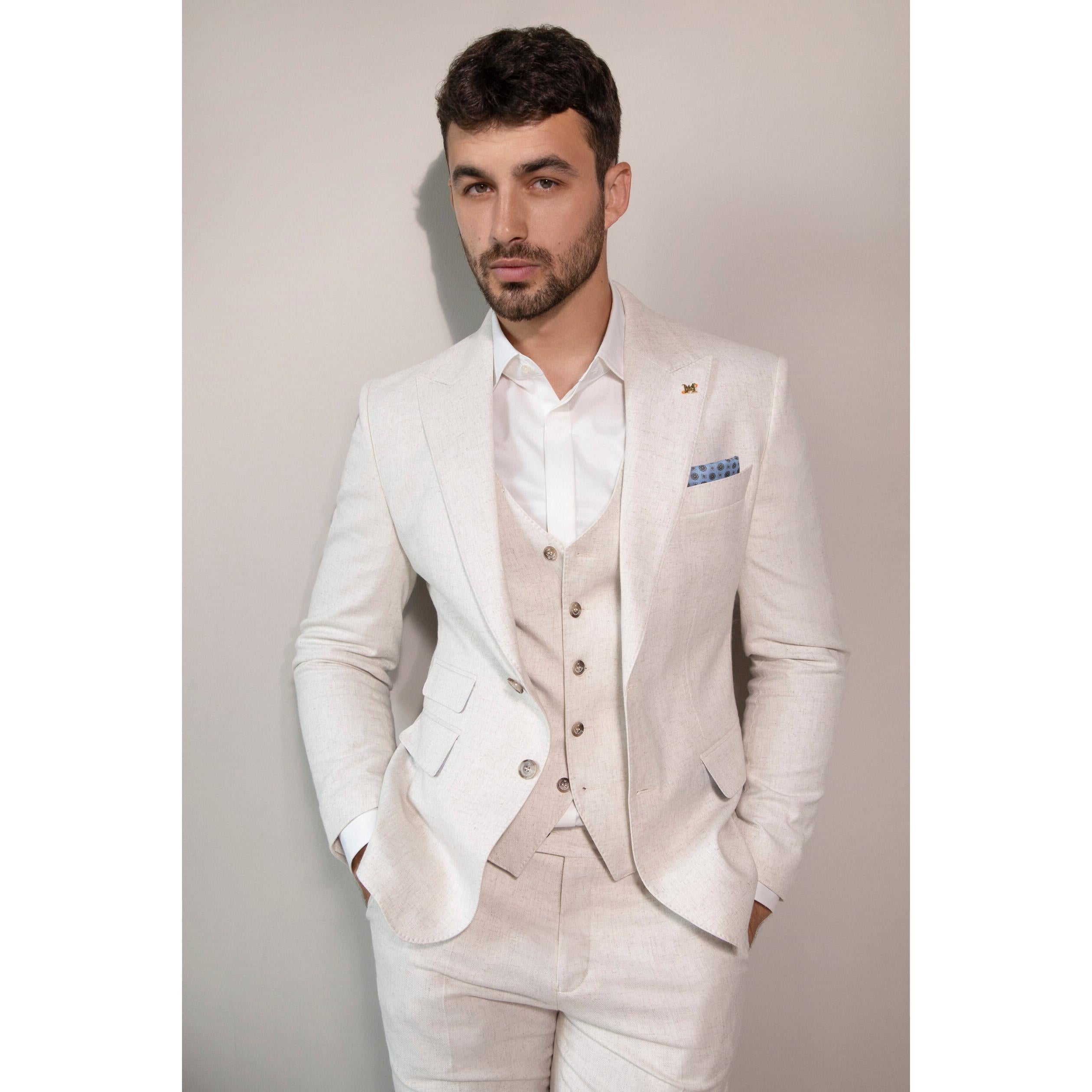 Casual Men’s Three-Piece Peak Lapel Wedding Suit for Men Blazer + Vest + Pants