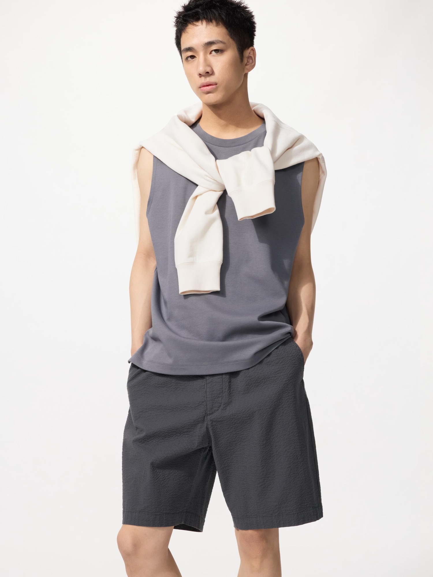 UNIQLO Men’s Stretch Easy Shorts Seersucker “, Dark Gray, Small UNIQLO Men’s Stretch Easy Shorts Seersucker “, Dark Gray, Small