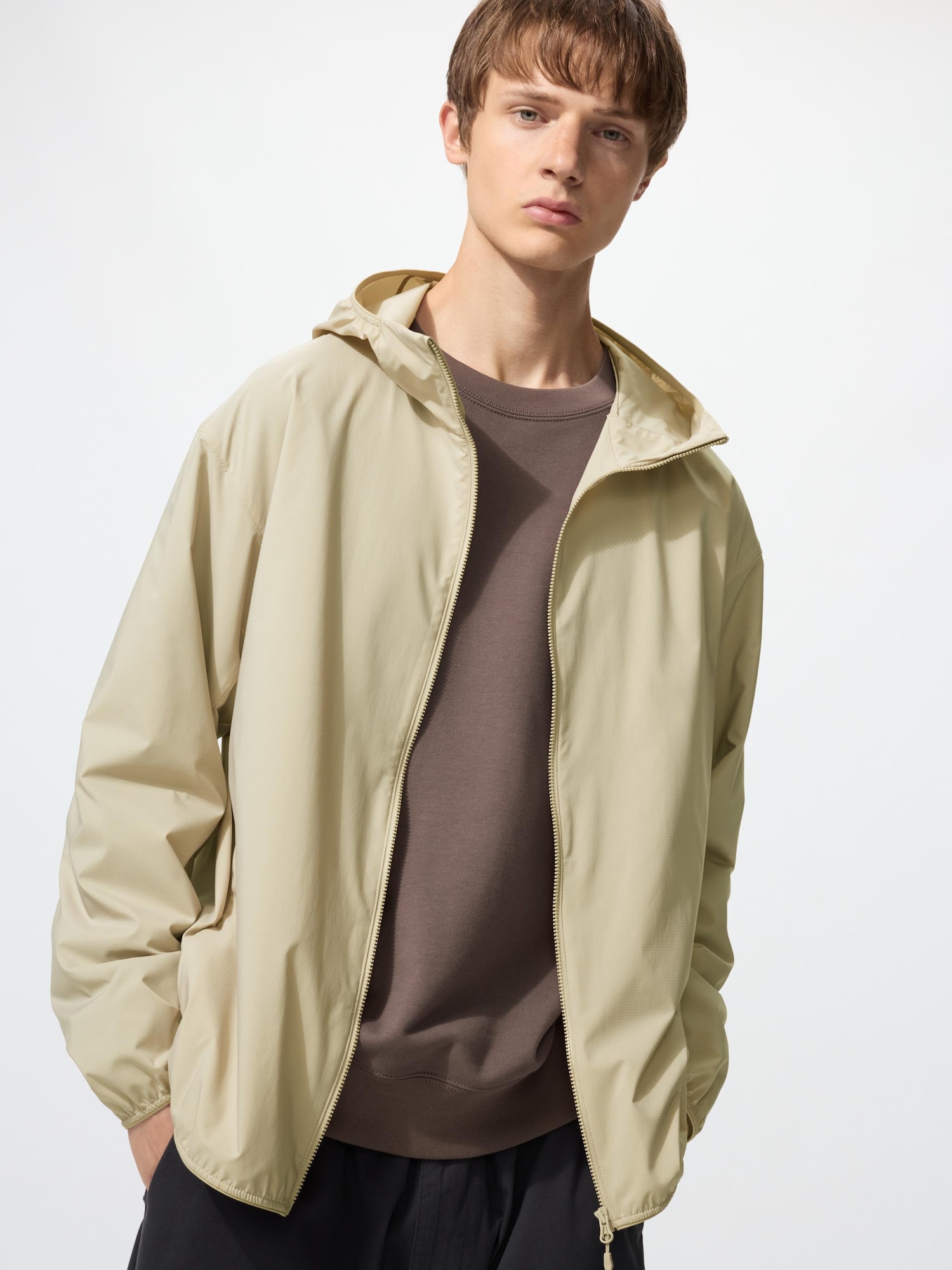 UNIQLO Men’s Pocketable UV Protection Parka with Water-Repellent, Natural UNIQLO Men’s Pocketable UV Protection Parka with Water-Repellent, Natural