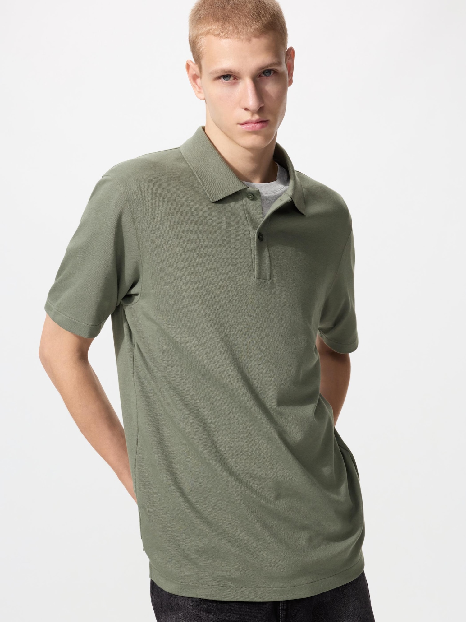 UNIQLO Men’s AIRism Cotton Pique Polo Shirt, Olive, Medium UNIQLO Men’s AIRism Cotton Pique Polo Shirt, Olive, Medium