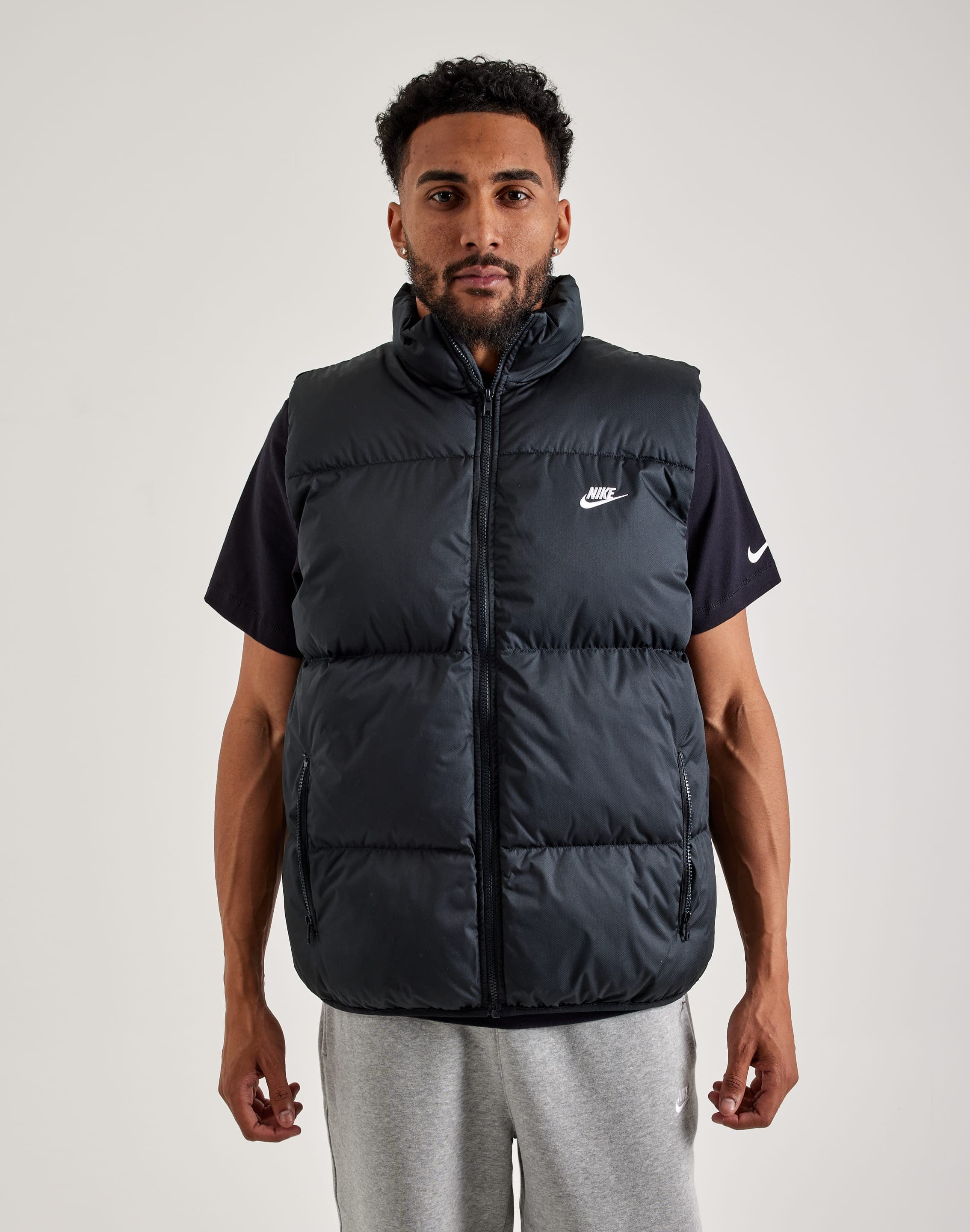 Nike Club PrimaLoft Puffer Vest Nike Club PrimaLoft Puffer Vest