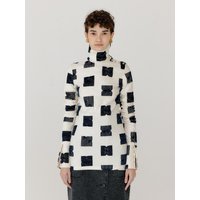 VEROSA Logo Pattern Turtleneck Top